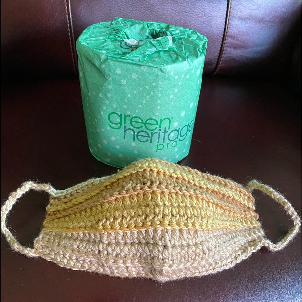 Hand-knitted Face Mask - Picture 4 of 10